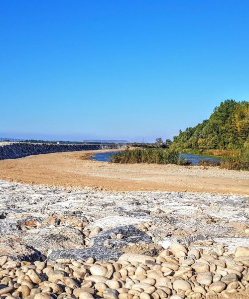 Colocación de escollera en La Rioja Aeropuerto
